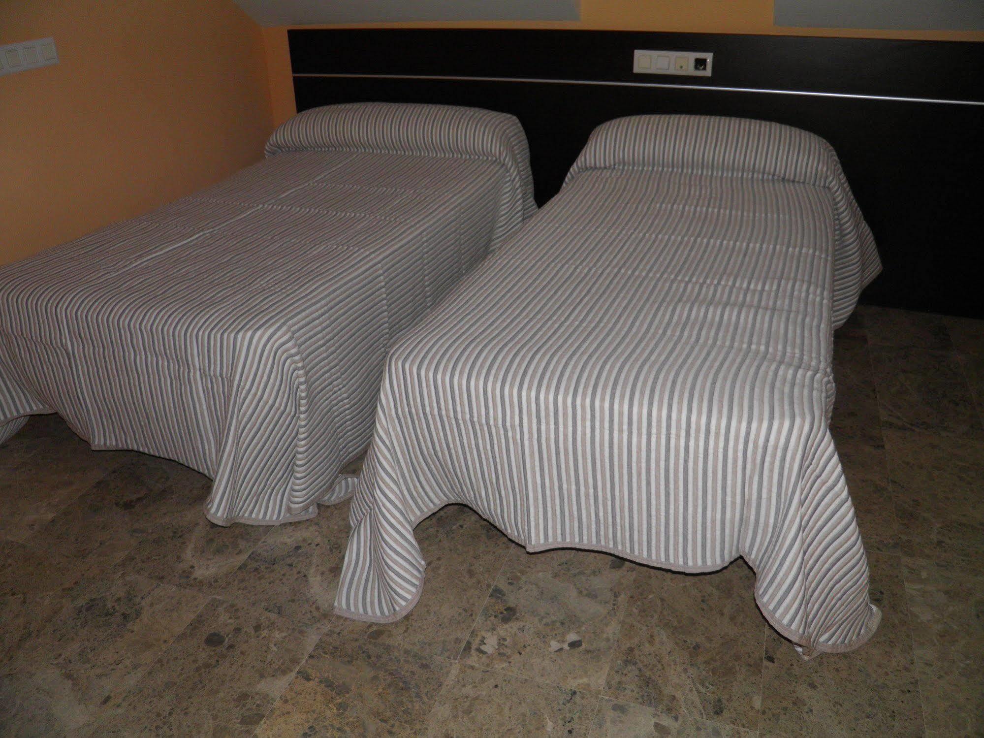 Hostal Frasca By Vivere Stays Ciudad Real Extérieur photo